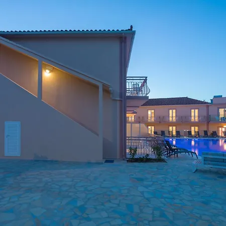 Mary Elen Boutique 4*